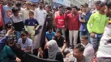 گستاخ راجہ سنگھ کیخلاف شہر میں احتجاج جاری