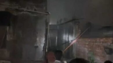 ڈھاکہ میں بھیانک آتشزدگی، 100 جھونپڑیاں جل کرخاکستر