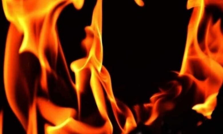 تلنگانہ:بس اسٹینڈ کے فوڈ کورٹ میں آگ لگ گئی
