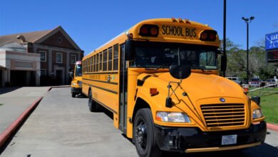 اسکول بس ڈرائیور کی انوکھی حرکت نے بچوں کو لہولہان کردیا