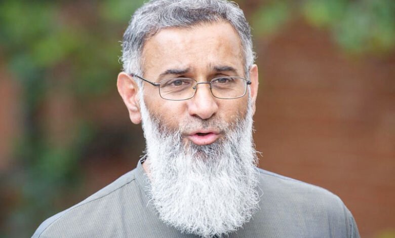 برطانوی مسلم مبلغ انجم چودھری پردہشت گردی کے الزامات