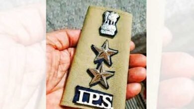آئی پی ایس عہدیدارکے پاسپورٹ‘اے ٹی ایم کارڈز کی چوری
