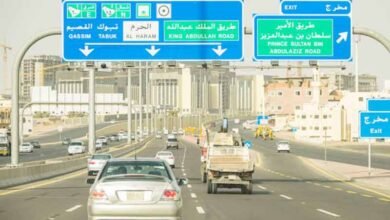 سعودی عرب، گاڑیوں میں فاصلہ نہ رکھنے پر بھاری جرمانہ عائد کرنا ہوگا
