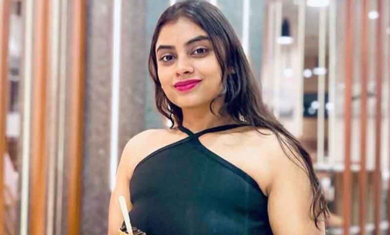 ایر ہوسٹس کا گلا کاٹ دیا گیا، قتل کا مقدمہ درج