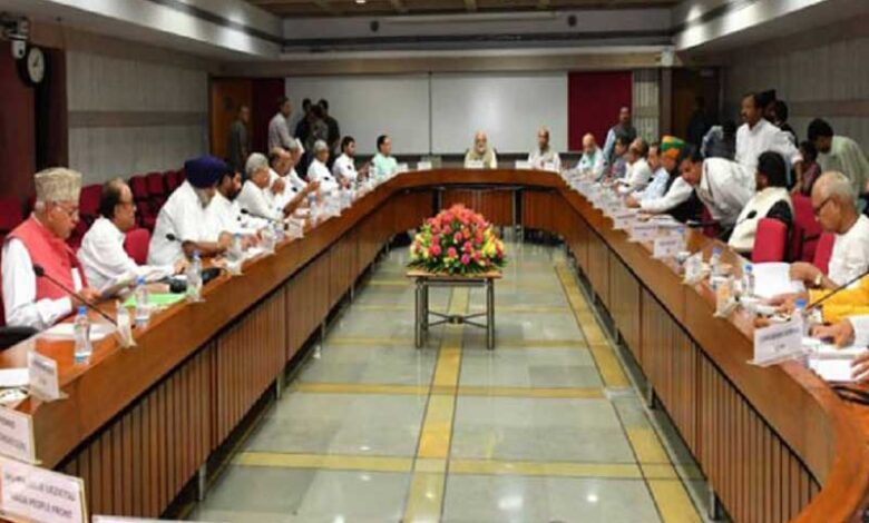 دہلی میں اتوار کو کُل جماعتی اجلاس