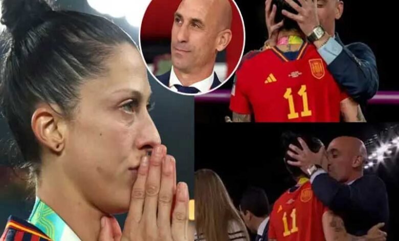 خاتون فٹبالر کو زبردستی بوسہ دینے والا اسپینش فٹبال عہدیدار مستعفی