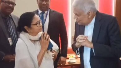 ممتا بنرجی کی سری لنکاکے صدر سےدبئی ائیر پورٹ پر اچانک ملاقات