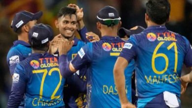 سری لنکا کی ٹیم سنسنی خیز مقابلے میں فتح کے ساتھ فائنل میں پہنچ گئی
