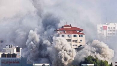 غزہ پر اسرائیلی بمباری جاری، 1354 فلسطینی شہید، 2لاکھ افراد کیمپوں میں مقیم