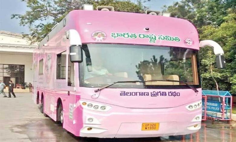 انتخابی مہم کیلئے بی آر ایس کو یوپی کے سابق چیف منسٹر اکھلیش یادو کا تحفہ