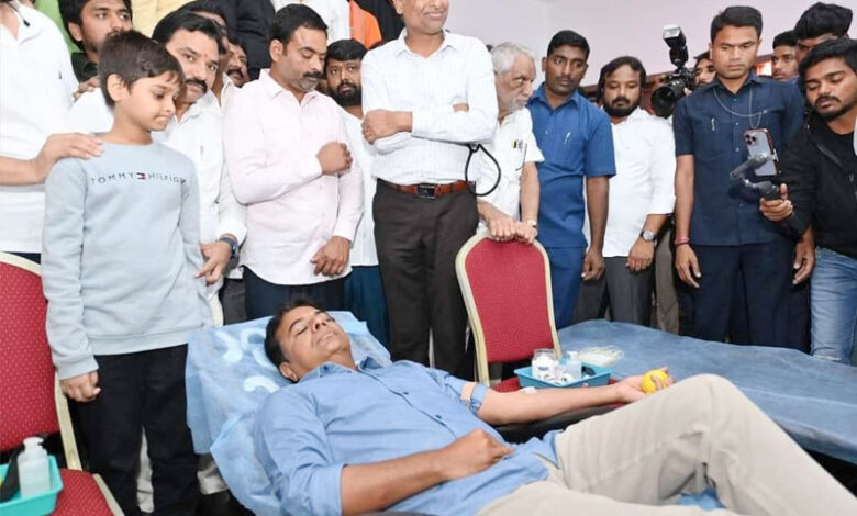 بی آرایس کے د یکشادیوس پر الیکشن کمیشن کے اسکواڈ کااعتراض