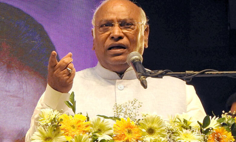 تلنگانہ کے عوام نے شفاف، عوام دوست حکومت کو منتخب کرنے کافیصلہ کرلیا:کھرگے