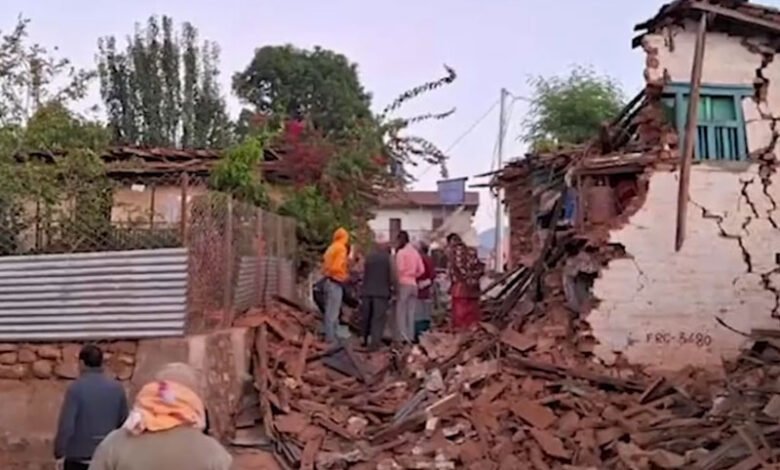 نیپال میں تباہ کن زلزلے سے 250 سے زائد لوگوں کی موت