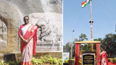 صدرجمہوریہ نے راشٹرپتی نیلائم کے احاطہ میں 120 فٹ بلند قومی پرچم کے پول کی نقاب کشائی کی