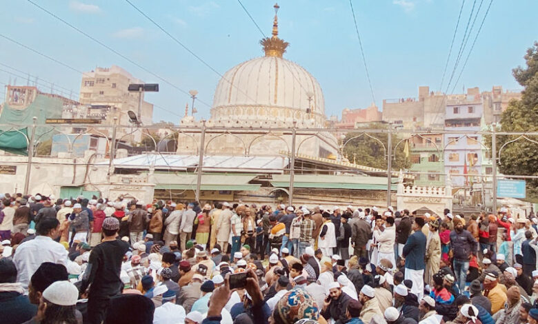 عرس حضرت خواجہ معین الدین حسن چشتیؒ کے موقع پر جنتی دروازہ کھول دیا گیا