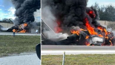 طیارہ کریش لینڈنگ کے دوران گاڑی سے ٹکرا گیا، 2 افراد ہلاک