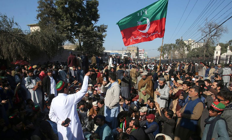 انتخابی نتائج کے خلاف پاکستان کے مختلف شہروں میں احتجاج و مظاہرے