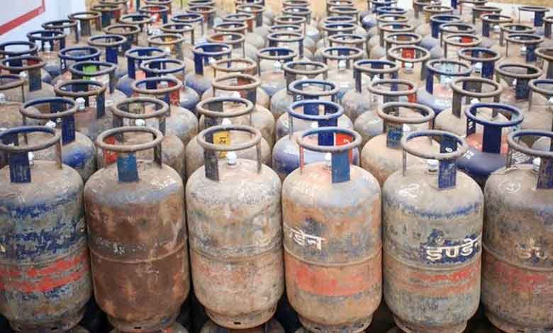 کمرشیل گیس سلنڈر کی قیمت میں ایک بار پھر اضافہ، نئی قیمتیں جاری