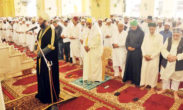 دوسرے عشرہ میں کثرت سے عبادات کرنے خطیب مکہ مسجد رضوان قریشی کا مشورہ