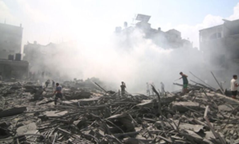 امداد کے منتظر فلسطینیوں پر اسرائیلی حملے میں متعدد افراد شہید