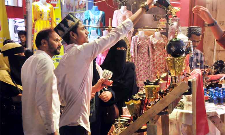 حیدرآباد میں رمضان میں عطریات کی فروخت میں اضافہ
