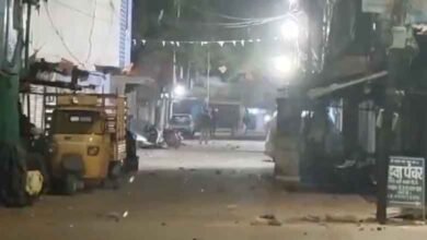 مدھیہ پردیش کے ساگرسٹی میں دو گروپس میں جھڑپ۔ہجوم کومنتشرکرنے کیلئے اشک آور گیس کا استعمال (ویڈیو)