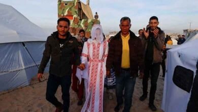 اسرائیلی بمباری سے بے گھر ہوئے جوڑوں کی شادی