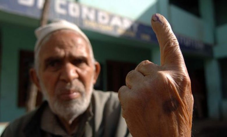 راجستھان میں اب تک 64 ہزار سے زیادہ بزرگ اور معذور ووٹروں نے گھر بیٹھے ووٹ ڈالے ہیں