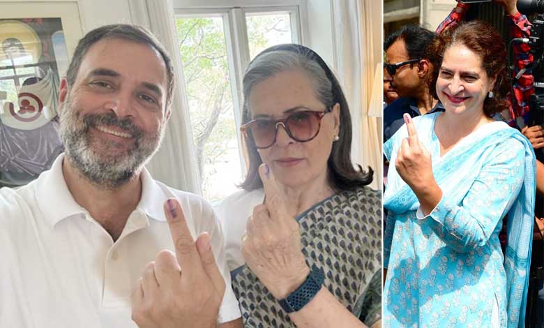 سونیا گاندھی، راہول گاندھی اور پرینکا گاندھی نے ووٹ دیا