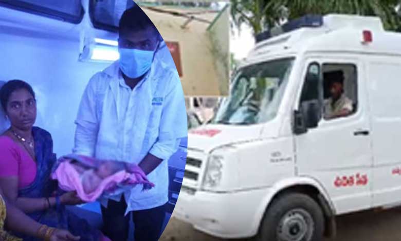 خاتون نے ایمبولنس میں لڑکے کو جنم دیا
