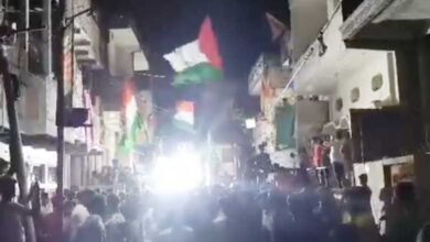 یوپی میں محرم جلوس میں فلسطینی پرچم لہرانے پر نوجوان گرفتار