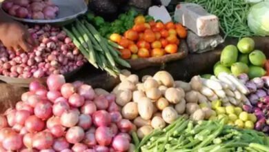 تلنگانہ: چلتی بس میں خاتون کی جانب سے سبزی فروخت کرنے کا ویڈیو وائرل