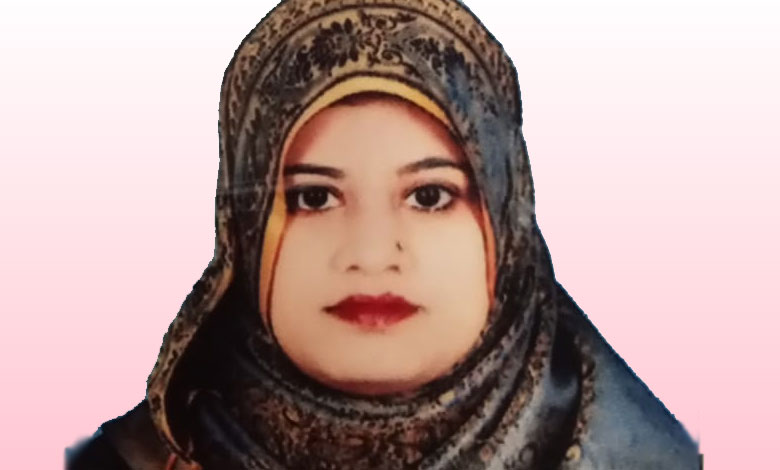 محترمہ تمکین فاطمہ انصاری کو ضلعی سطح پر بیسٹ ٹیچر ایوارڈ سے نوازا گیا