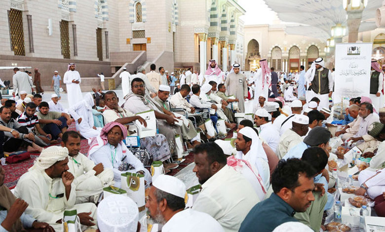 مسجدِ نبویؐ میں افطار کرانے کے خواہش مند افراد کیلئے اہم خبر