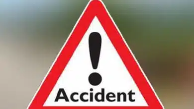 سیہون: انڈس ہائی وے پر 2 گاڑیوں کی ٹکر، 5 افراد جاں بحق