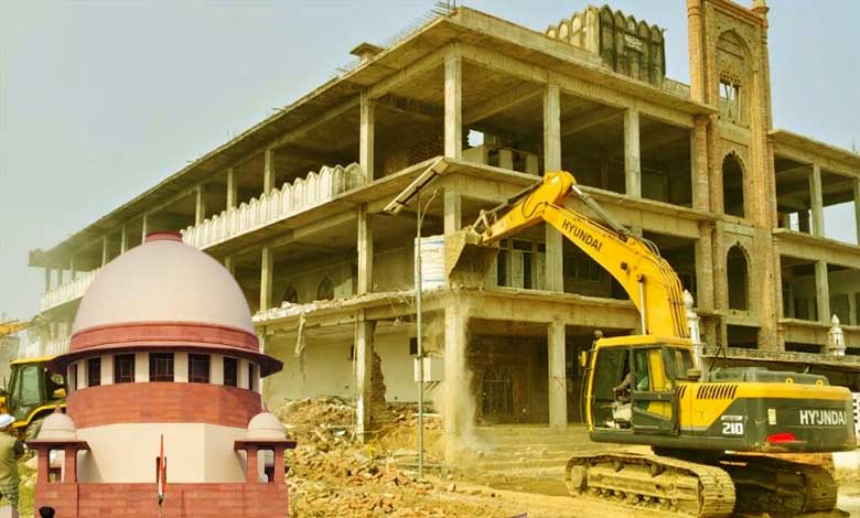 مدنی مسجد انہدام معاملہ: تحقیر عدالت کارروائی کیوں نہ کی جائے؟ سپریم کورٹ کا سوال