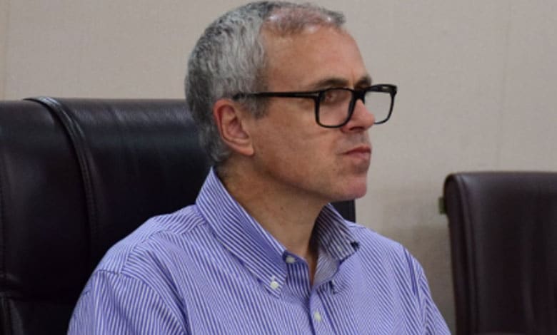 عمر عبداللہ نے ایوان میں پہلا بجٹ پیش کیا، کہا یہ بجٹ اقتصادی ترقی کا روڈ میپ ہے