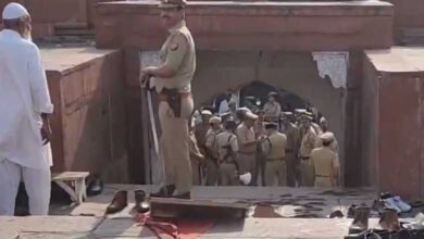 Agra Mosque Meat Controversy: آگرہ کی جامع مسجد میں نماز ِ جمعہ کے بعد مظاہرہ کرنے والے زائد از 60 مسلمانوں کے خلاف مقدمہ درج