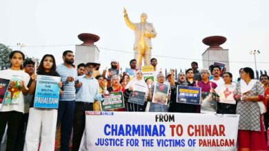 پہلگام دہشت گرد حملے کے متاثرین سے اظہار یکجہتی کیلئے کینڈل مارچ