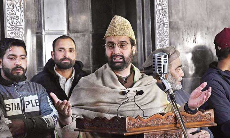 Waqf law protest Jammu Kashmir: میرواعظ عمر فاروق نظربند ، جامع مسجد میں نماز سے روکا گیا