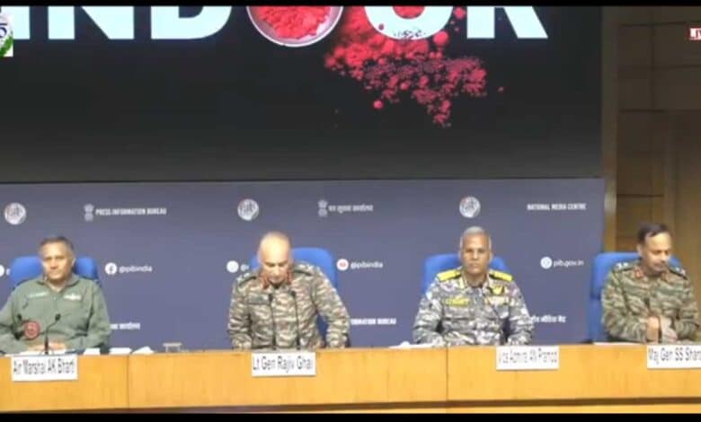 ہندوستان اور پاکستان کے ڈائریکٹر جنرل آف ملٹری آپریشنز آج بات چیت کریں گے