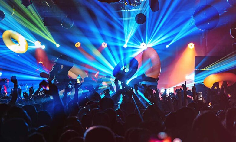 حیدرآباد: پبس پر چھاپے۔4نوجوانوں کے گانجہ کے استعمال کی تصدیق