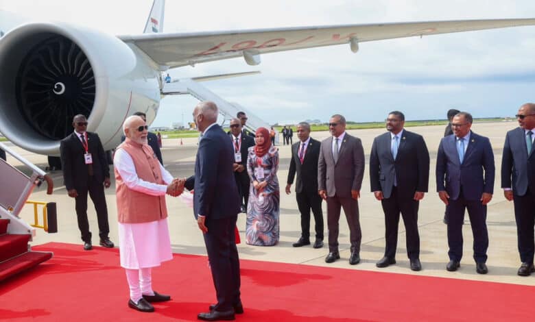 مودی برطانیہ کا دورہ مکمل کرنے کے بعد مالدیپ پہنچے