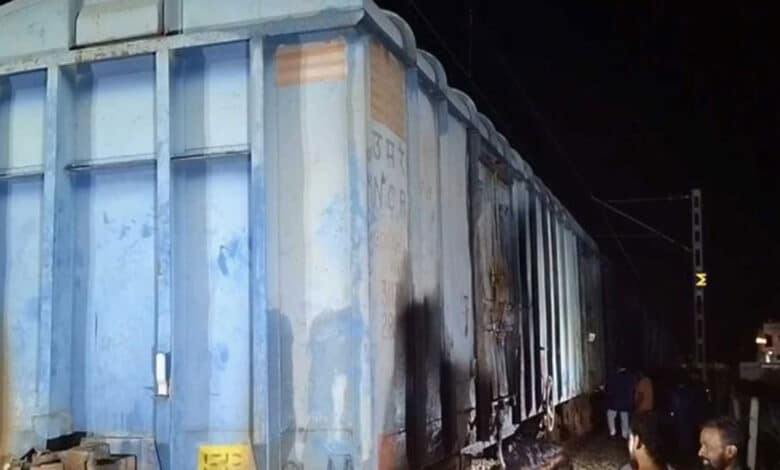 تلنگانہ: محبوب نگر میں مال گاڑی پٹری سے اتر گئی