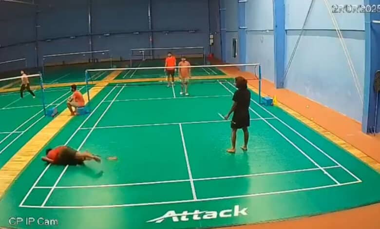 حیدرآباد میں شٹل کھیلنے کے دوران دل کادورہ پڑنے سے25 سالہ نوجوان کی موت (ویڈیو وائرل)