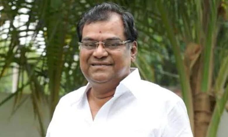 تلنگانہ کانگریس کے صدرمہیش کمار گوڑ نے سرکردہ اداکار کوٹا سرینواس راؤ کی موت پردکھ کا اظہار کیا