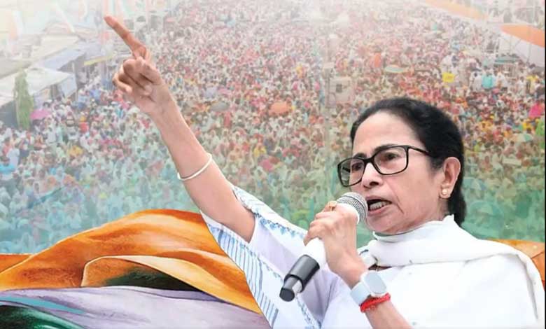 کل سے ممتابنرجی کا بھاشا آندولن