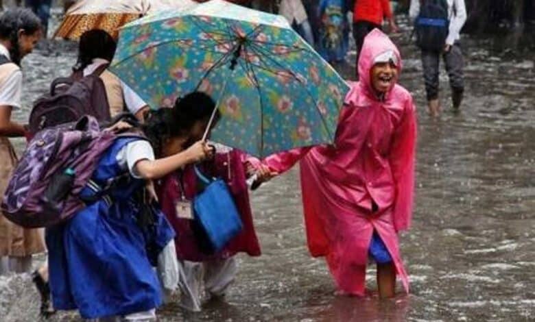 اے پی میں شدید بارش کا امکان۔سریکاکلم ضلع میں اسکولس کو تعطیل