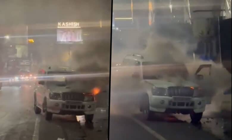 حیدرآباد: چلتی کار میں آگ لگ گئی