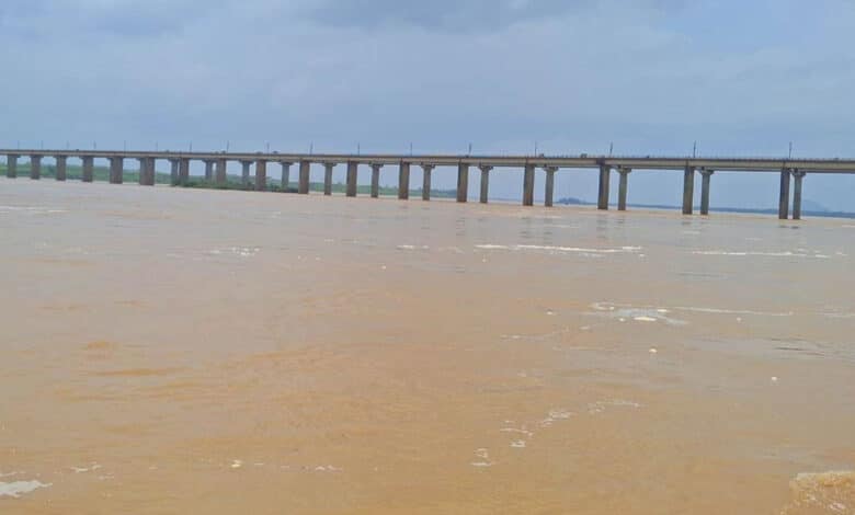 تلنگانہ: دریائے گوداوری کی سطح میں اضافہ کاسلسلہ جاری